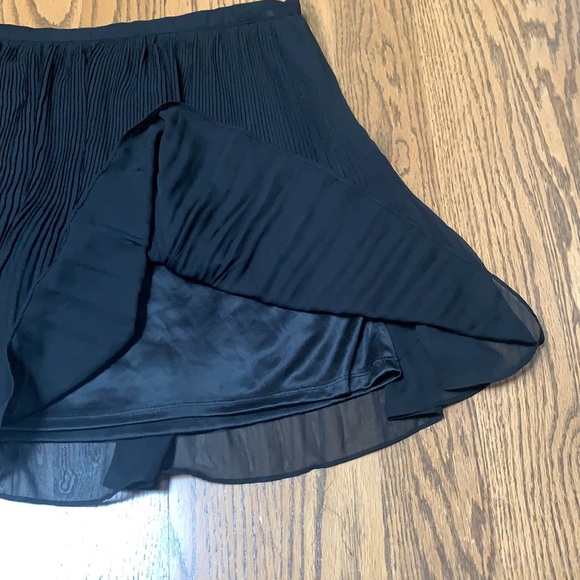 Sparkle & Fade Pleated Chiffon Skirt with Lining - Picture 6 of 12